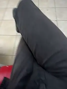 Snapshot of hotisraeli chatting on February 26, 2025, 11:32 am hotisraeli online show from February 26, 2025, 11:32 am