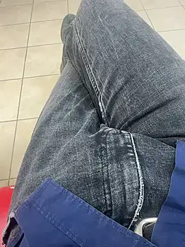 Snapshot of hotisraeli chatting on March 5, 2025, 12:11 pm hotisraeli online show from March 5, 2025, 12:11 pm