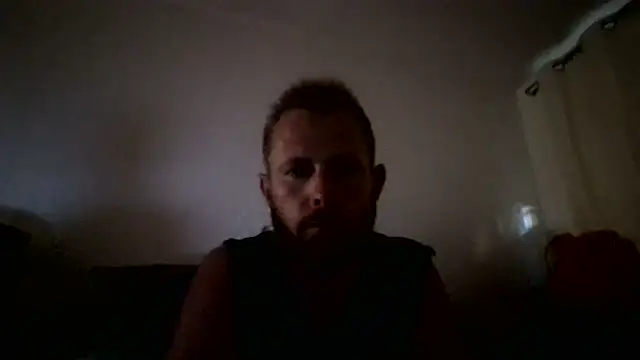 Snapshot of W1LBURN chatting on June 6, 2026, 10:53 am W1LBURN online show from June 6, 2026, 10:53 am