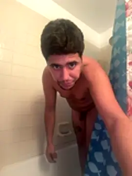 elwhite1996 online show from November 26, 2025, 9:37 pm