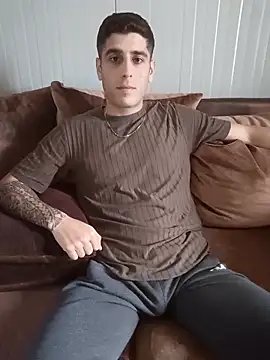 arenn1997 online show from March 25, 2026, 12:15 pm