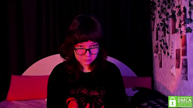 dreamgirllovee online show from November 20, 2025, 1:17 am