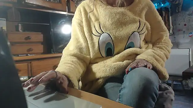 eva2023sexy online show from February 17, 2026, 12:02 pm