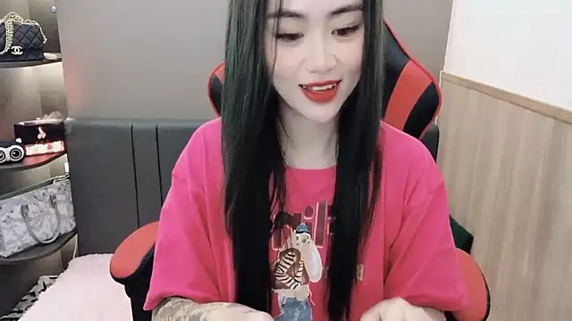 Snapshot of witch-39 chatting on December 7, 2024, 8:05 am witch-39 online show from December 7, 2024, 8:05 am