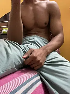 Snapshot of Wild_beast chatting on January 9, 2026, 11:06 am Wild beast online show from January 9, 2026, 11:06 am