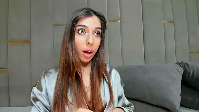 Snapshot of eva_lim chatting on October 1, 2025, 3:27 pm eva lim online show from October 1, 2025, 3:27 pm