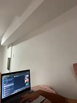 Pinkhotbaby online show from February 11, 2025, 4:46 pm