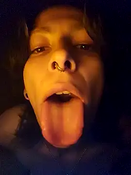 xmoira3x online show from January 2, 2025, 10:55 pm