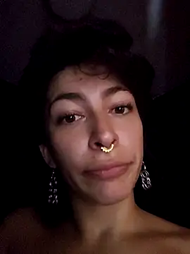 xmoira3x online show from February 17, 2025, 3:33 pm