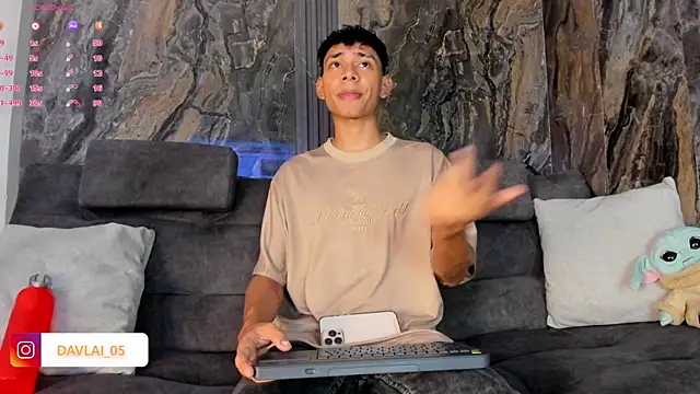 Daviid laidd online show from April 8, 2026, 7:26 pm