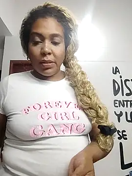 Snapshot of ELLA_KELLY chatting on November 27, 2025, 11:32 am ELLA KELLY online show from November 27, 2025, 11:32 am