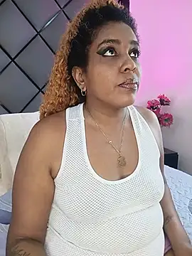 ELLA KELLY online show from July 17, 2026, 11:51 am