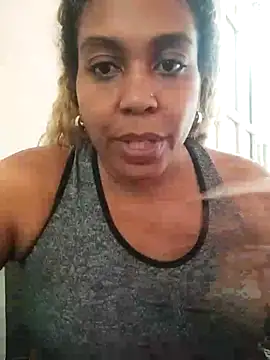 Snapshot of ELLA_KELLY chatting on October 22, 2025, 12:04 pm ELLA KELLY online show from October 22, 2025, 12:04 pm