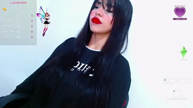 Snapshot of HarleyQueen_Robbie chatting on October 31, 2025, 10:49 pm HarleyQueen Robbie online show from October 31, 2025, 10:49 pm