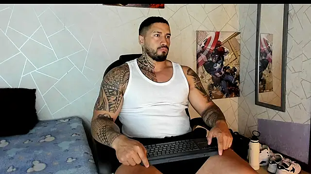 Snapshot of Cristian_Walker chatting on December 4, 2025, 11:20 am Cristian Walker online show from December 4, 2025, 11:20 am