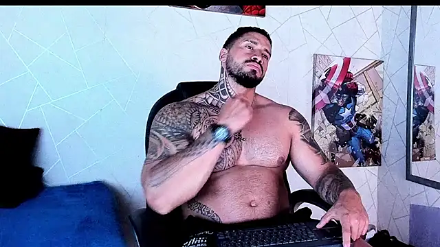 Snapshot of Cristian_Walker chatting on October 27, 2025, 12:06 pm Cristian Walker online show from October 27, 2025, 12:06 pm