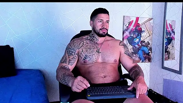 Snapshot of Cristian_Walker chatting on November 6, 2025, 11:36 am Cristian Walker online show from November 6, 2025, 11:36 am