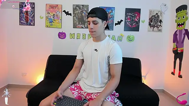 jonathanjoestar  online show from November 3, 2025, 9:51 pm