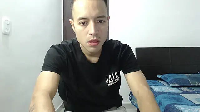 dimitriquiet05 online show from December 7, 2024, 3:42 am