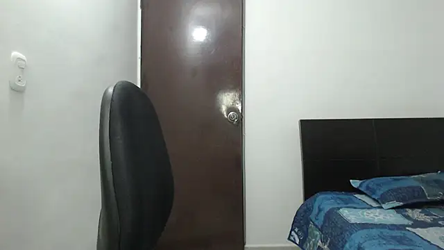 dimitriquiet05 online show from December 17, 2024, 7:50 am