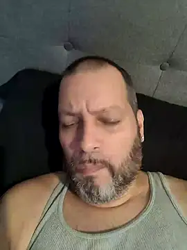 Snapshot of Just2much chatting on September 15, 2025, 12:27 pm Just2much online show from September 15, 2025, 12:27 pm