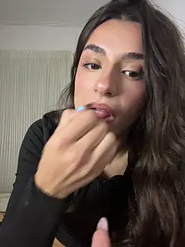 Snapshot of HelliRosa chatting on July 1, 2026, 10:10 pm HelliRosa online show from July 1, 2026, 10:10 pm