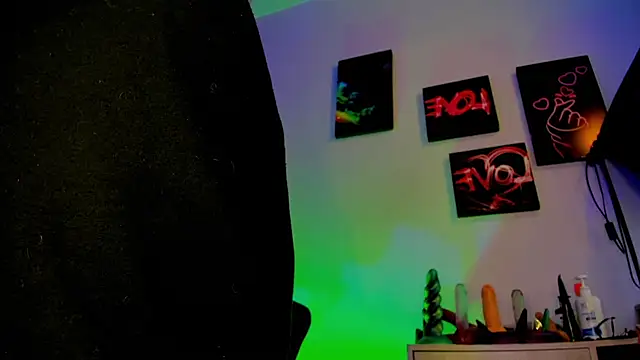 Snapshot of kuromi69 chatting on November 29, 2025, 4:12 am kuromi69 online show from November 29, 2025, 4:12 am