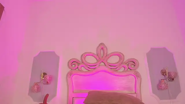 Snapshot of Sara__Williams chatting on November 28, 2025, 3:50 am Sara Williams online show from November 28, 2025, 3:50 am