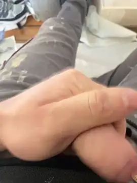 Snapshot of dimitriei chatting on February 25, 2026, 8:03 am dimitriei online show from February 25, 2026, 8:03 am