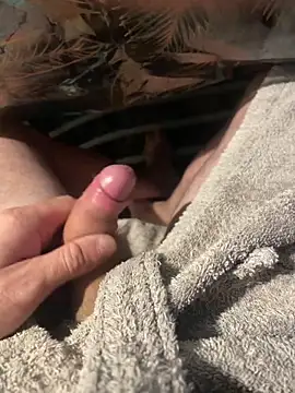 Snapshot of dimitriei chatting on October 22, 2025, 5:07 am dimitriei online show from October 22, 2025, 5:07 am