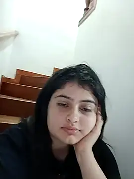 Stephania 18 online show from February 25, 2025, 11:15 pm