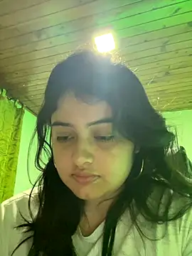 Stephania 18 online show from September 30, 2025, 12:27 am