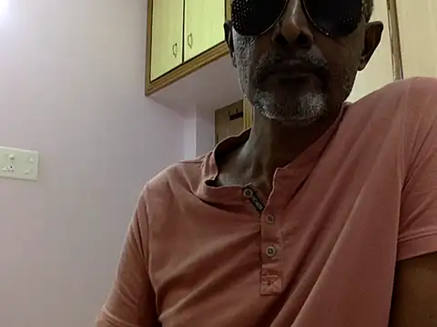 Lookin4Kinky Partner online show from December 20, 2025, 1:03 pm