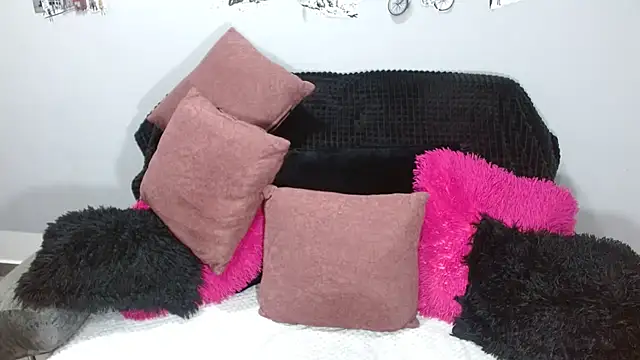  SamanthaDoll  online show from February 25, 2026, 10:59 am