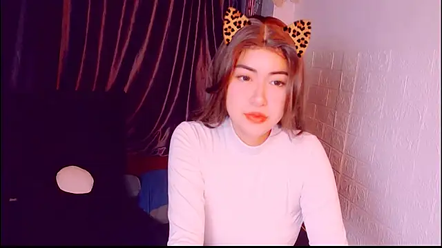 Snapshot of SexualStruggle chatting on October 31, 2025, 1:46 am SexualStruggle online show from October 31, 2025, 1:46 am