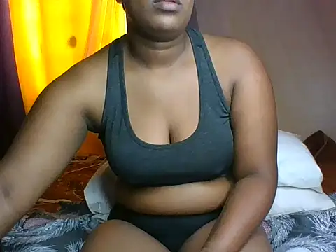 Snapshot of Missshelo chatting on December 22, 2025, 9:20 am Missshelo online show from December 22, 2025, 9:20 am