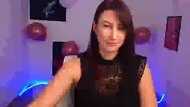 Snapshot of Loren_Moa chatting on March 5, 2025, 10:44 am Loren Moa online show from March 5, 2025, 10:44 am