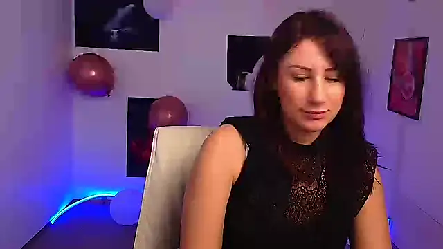 Snapshot of Loren_Moa chatting on March 5, 2025, 7:38 am Loren Moa online show from March 5, 2025, 7:38 am