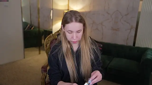 Linda054 online show from November 28, 2025, 1:28 am