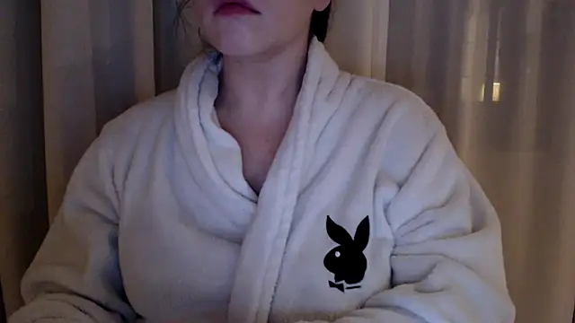 Snapshot of Sandysecret chatting on March 19, 2025, 8:54 pm Sandysecret online show from March 19, 2025, 8:54 pm