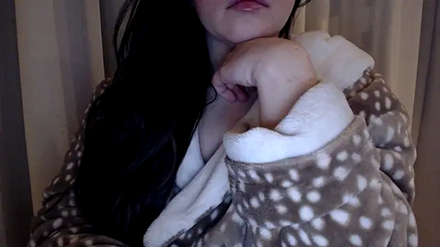 Snapshot of Sandysecret chatting on February 24, 2025, 8:14 pm Sandysecret online show from February 24, 2025, 8:14 pm