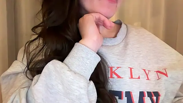 Sandysecret online show from April 1, 2026, 8:06 pm