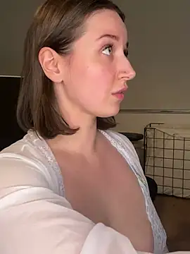 Snapshot of nerdynina chatting on February 4, 2025, 3:44 am nerdynina online show from February 4, 2025, 3:44 am