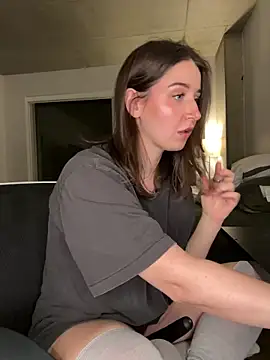 Snapshot of nerdynina chatting on November 8, 2025, 10:24 pm nerdynina online show from November 8, 2025, 10:24 pm