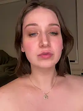 Snapshot of nerdynina chatting on February 7, 2025, 12:31 am nerdynina online show from February 7, 2025, 12:31 am