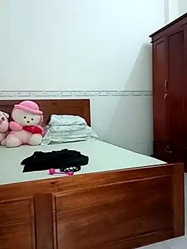    Erin    online show from March 19, 2026, 2:22 am