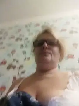 Snapshot of Forest-Lady chatting on September 9, 2025, 10:47 am Forest-Lady online show from September 9, 2025, 10:47 am