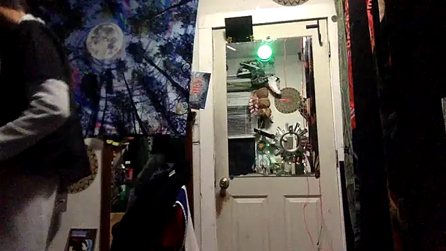 Snapshot of Robriguezxxx chatting on November 17, 2025, 6:17 am Robriguezxxx online show from November 17, 2025, 6:17 am