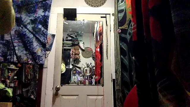 Snapshot of Robriguezxxx chatting on November 14, 2025, 5:44 am Robriguezxxx online show from November 14, 2025, 5:44 am