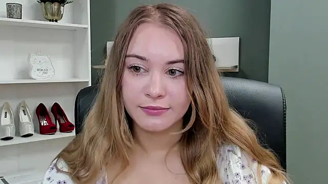 Snapshot of kitty_valeria chatting on October 11, 2025, 6:36 am kitty valeria online show from October 11, 2025, 6:36 am